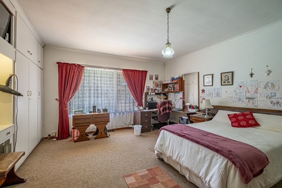 4 Bedroom Property for Sale in Summerstrand Eastern Cape